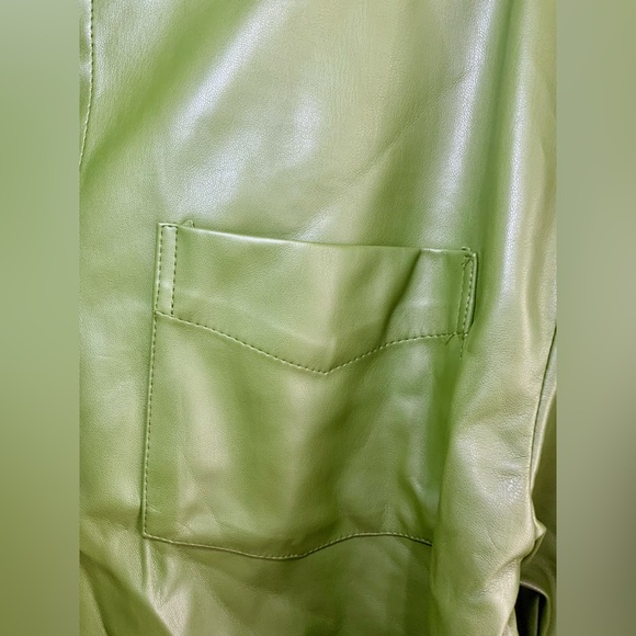 WeWoreWhat Olive Button Down Shirt, Size Small NWOT - Picture 5 of 8